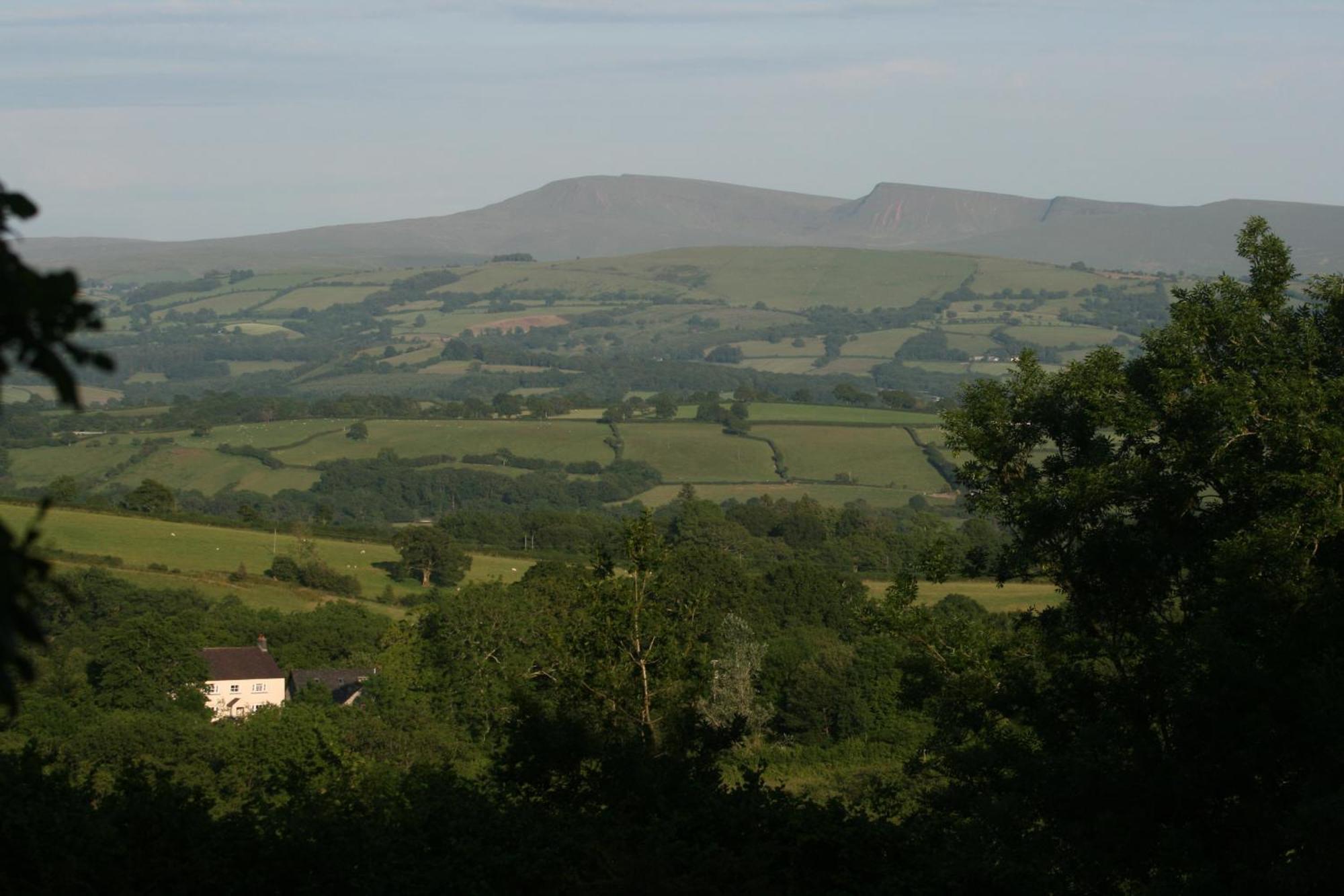 Creatively Converted Barn In Accessible Rural Spot Llanwrda Exterior photo